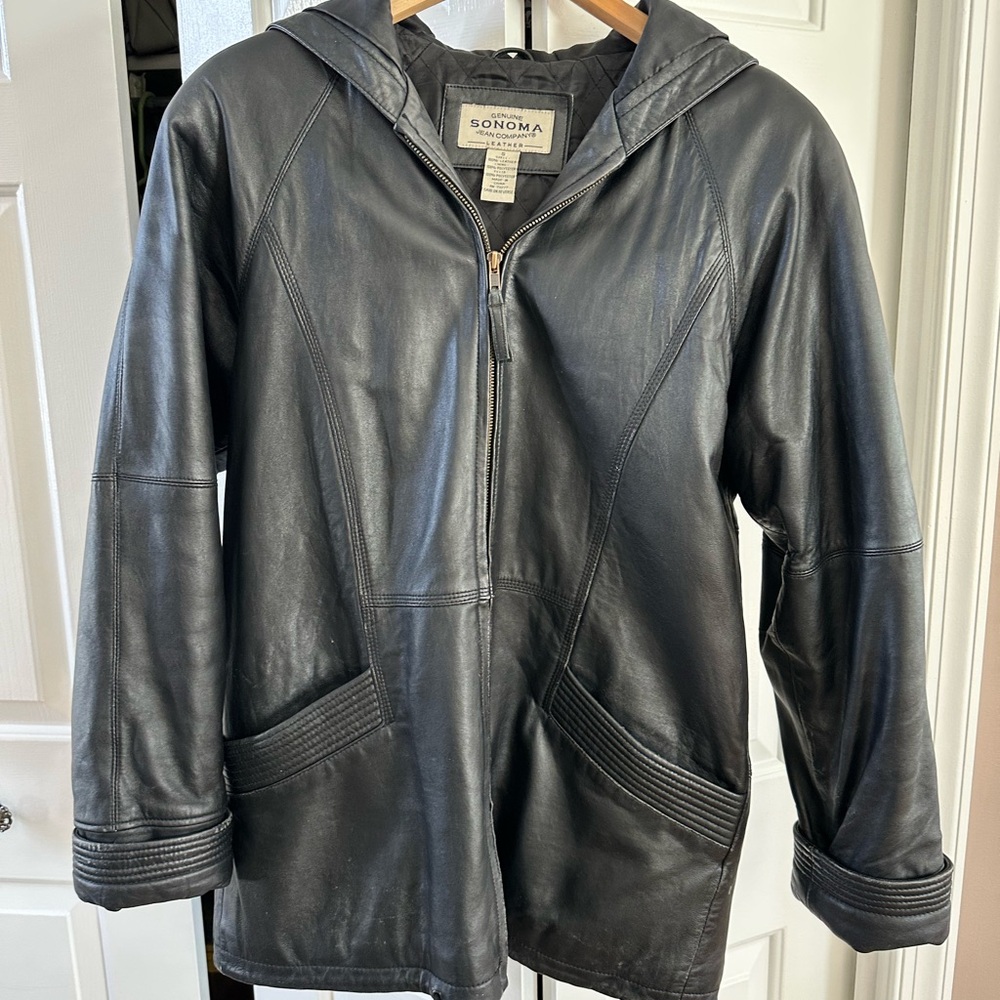 Sonoma Black Leather Jacket women’s Sz small, generous fit